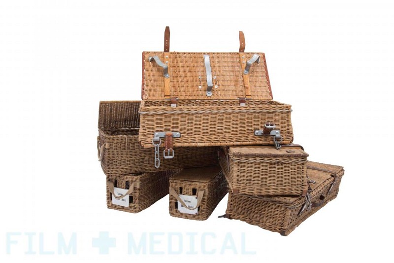 Period dressing cases wicker 